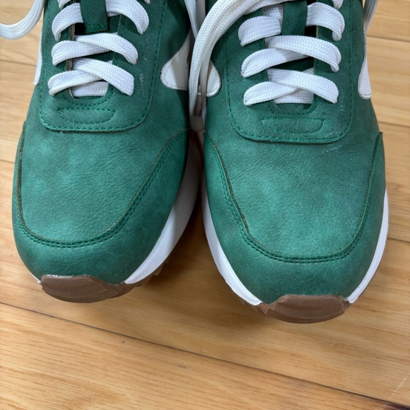 Dolce Vita Bynx Sneakers Womens Sz 7.5 Green White Retro Low Top Shoes - Picture 4 of 8